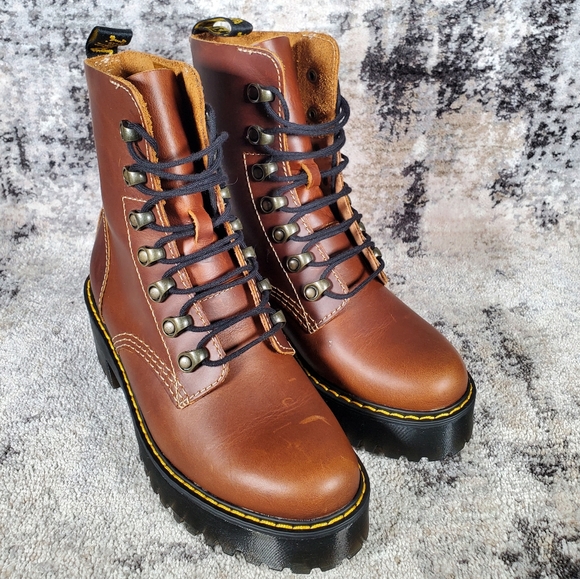 Dr. Martens Women's Leona Tan Farrier Leather Heeled Boots Size 6 - Picture 2 of 12